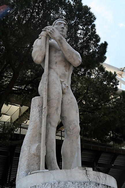 Stadio dei marmi 270